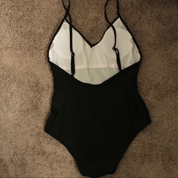 Selena Swimsuit | Black Piping One Piece - Picture 5 of 7